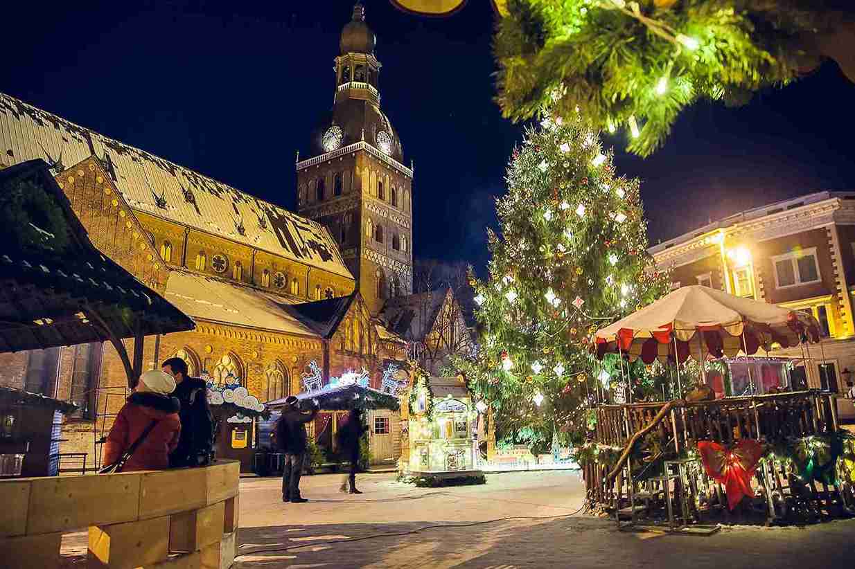 Discover the 9 Best European Christmas Markets Just a Flight Away from UK Airports