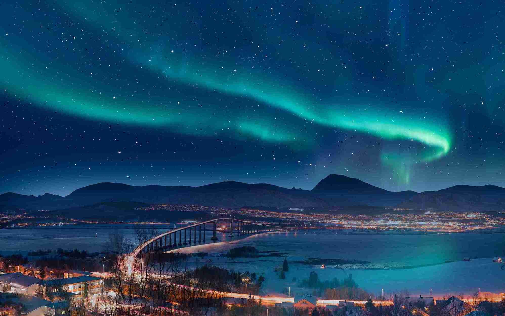 Discovering the Northern Lights: Where to Fly from the UK This Winter